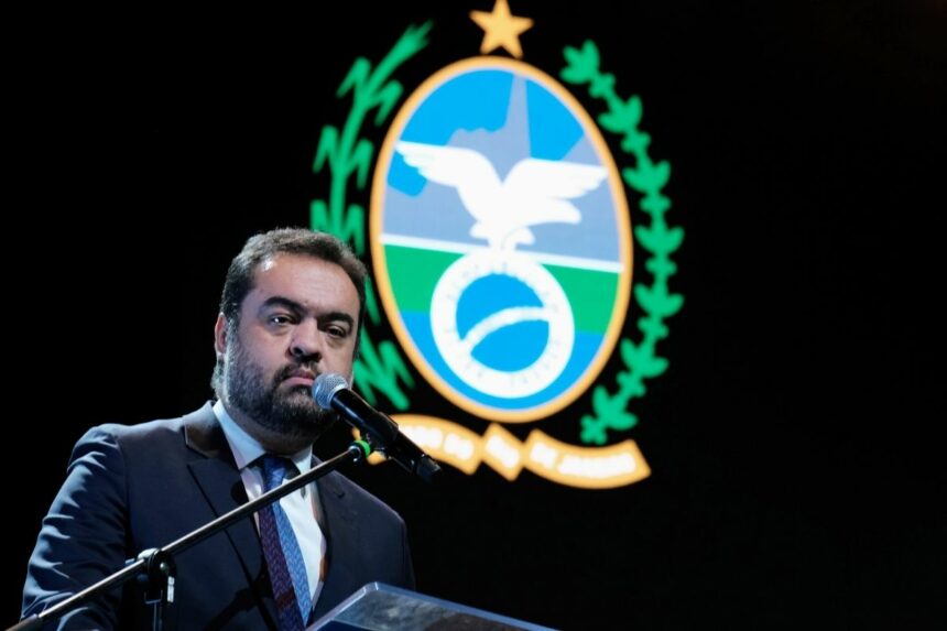 Cláudio Castro anuncia novas operações policiais no Rio e promete retomada de territórios em Jacarepaguá